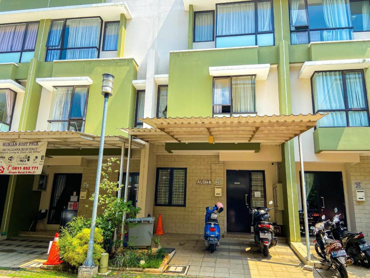 Aloha Guest House - 1 Male Only タンゲラン エクステリア 写真